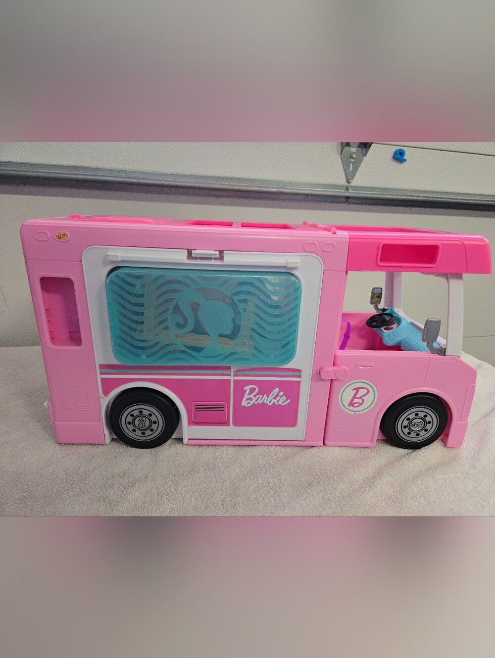 💕Barbie DreamCamper Toy With Accessories💕